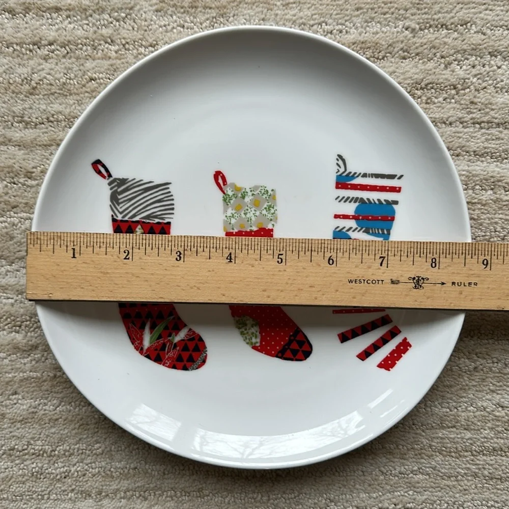 Set of 4 West Elm Christmas Plate Christmas Stockings 8.6